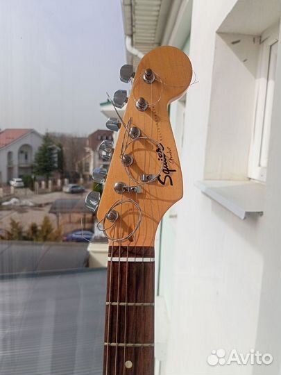 Электрогитара Fender Squier Bullet Stratocaster