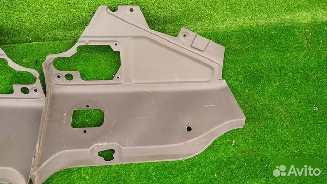 Обшивка багажника задняя Nissan Serena SR20DE