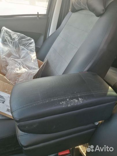 Подлокотник LADA granta