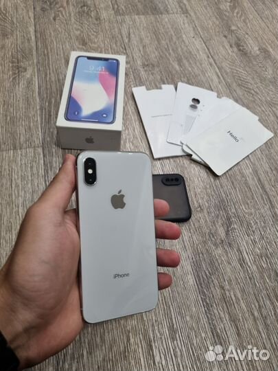 iPhone X, 64 ГБ