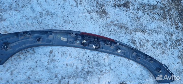 Продам спойлер mazda Axela bm