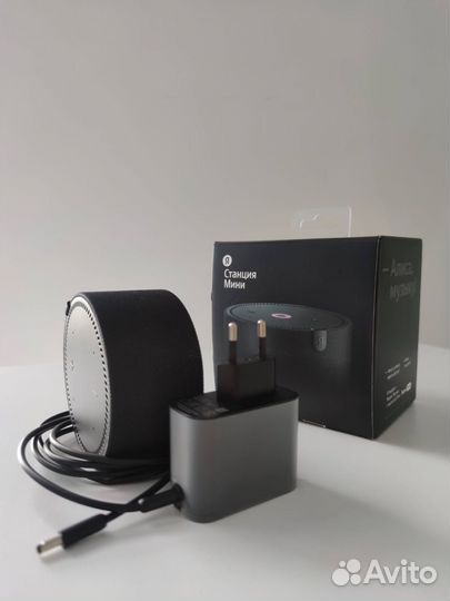 Умная колонка Яндекс Станция Мини Алиса