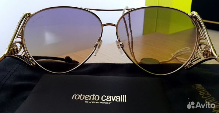 Солнцезащитные очки Roberto Cavalli eyewear