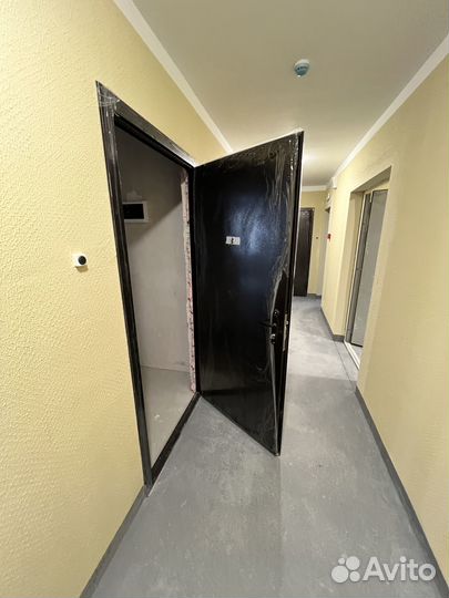 Дверь входная металлическая 960