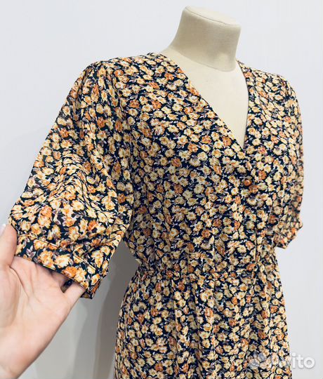 Милое платье в цветы Boohoo Англия