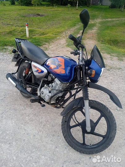 Bajaj boxer 125