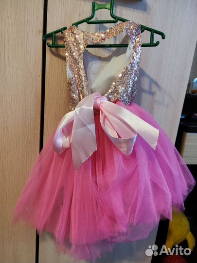 Детское нарядное платье 92