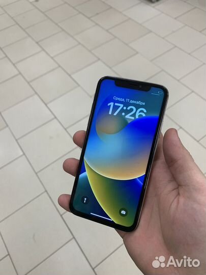 iPhone X, 64 ГБ