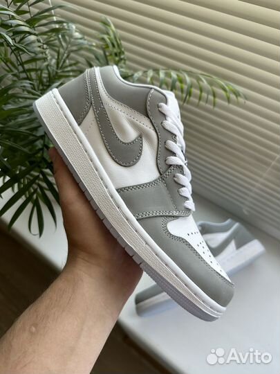 Nike Air Jordan 1 low Wolf grey