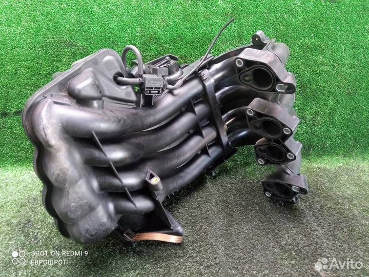 Коллектор впускной Volkswagen Golf 4 (1997-2005)