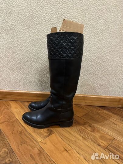 Сапоги женские