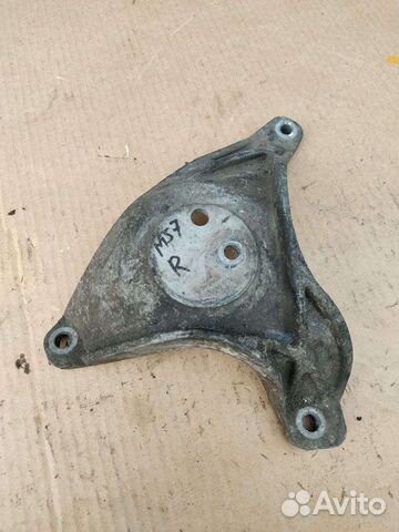 Кронштейн двигателя bmw е39 дизель м57 1096080