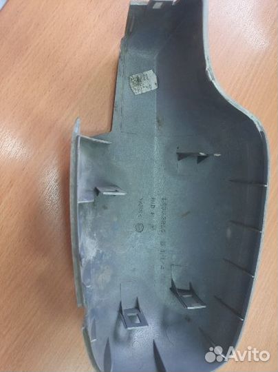 Накладка зеркала R Renault Megan 2 12353210 Седан