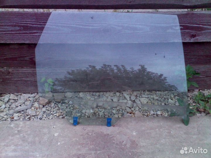 Стекло задней двери nissan ad (mazda familia van)