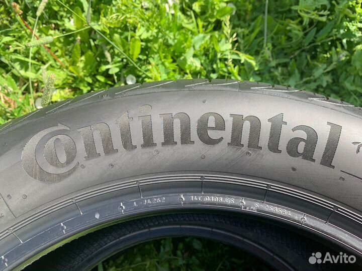 Continental PremiumContact 6 215/55 R17 94V