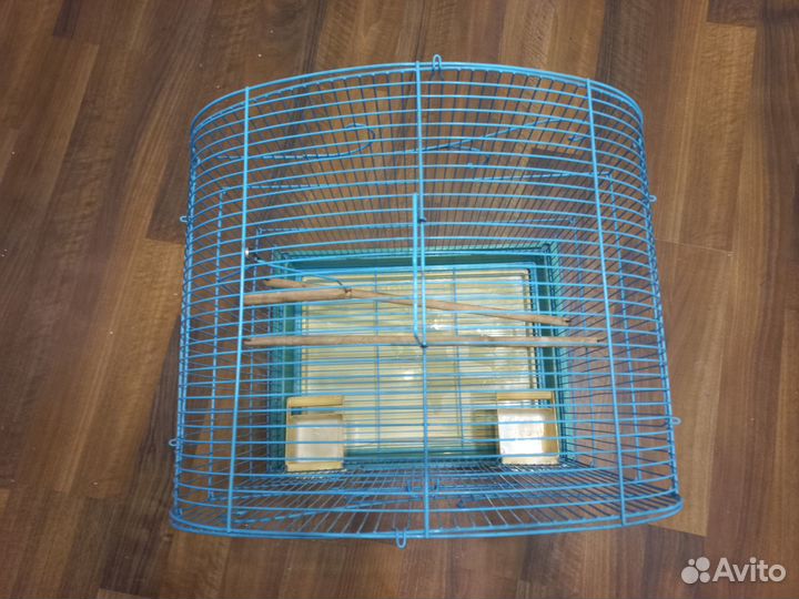 Большая клетка для птиц