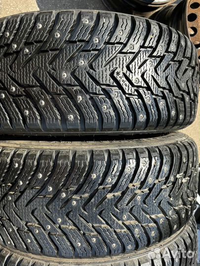 Nokian Tyres Hakkapeliitta 8 SUV 225/60 R17