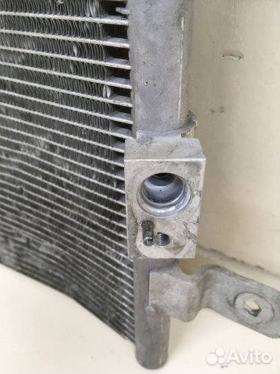Б/У Б/У Радиатор кондиционера 8105100V5070 Москвич