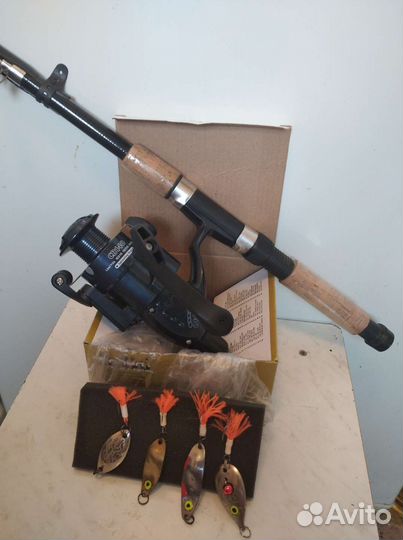 Катушка со спинингом