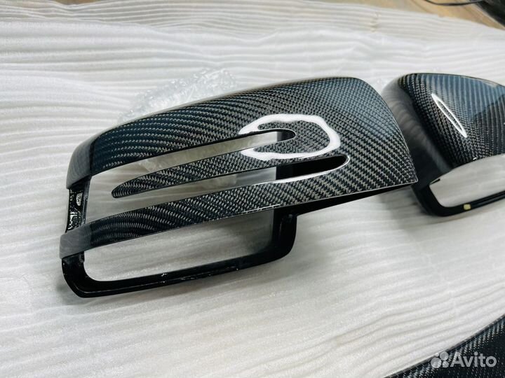 Спойлер зеркала mercedes W204 AMG карбон