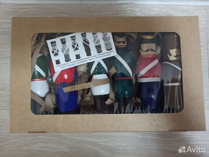 Солдаты игрушка новые ручная работа сувенир подаро