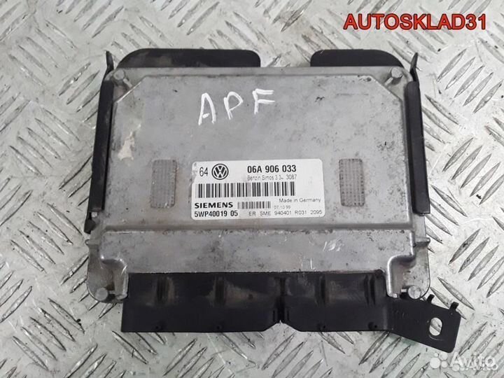 Блок эбу Volkswagen Golf 4 1.6 APF 06A906033