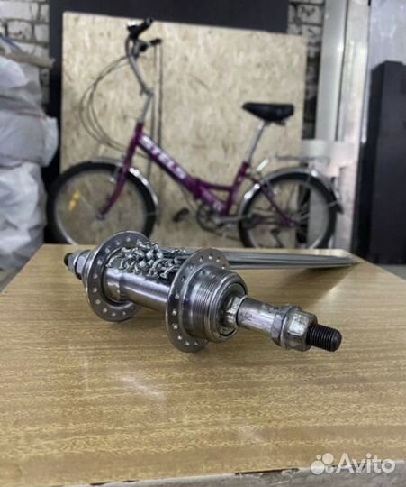 Втулка и спицы