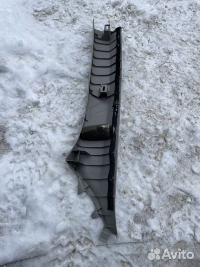 Рав 4 40 накладка обшивка стойки правая