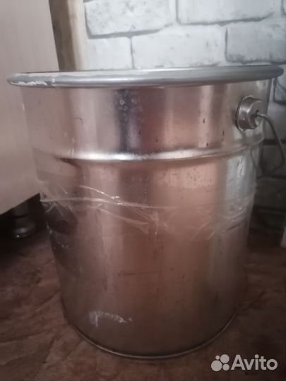 Краска цвет зелёный