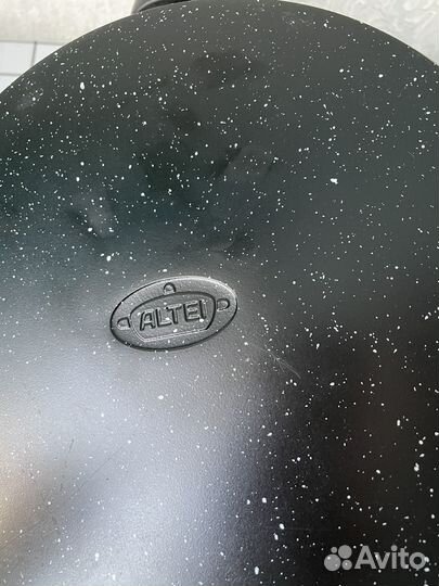 Сковорода с крышкой Altei