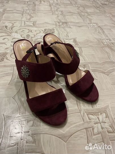 Туфли женские