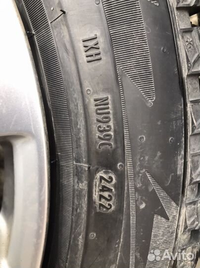 Pirelli Ice Zero 2 225/50 R17 98