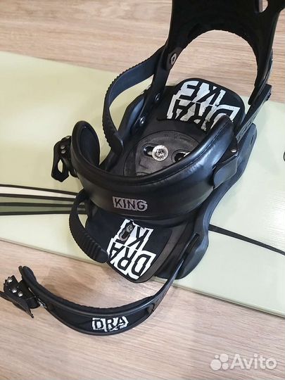 Сноуборд с креплениями 164