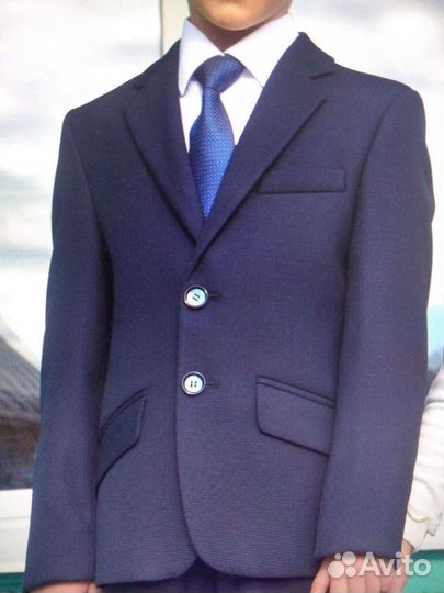 Костюм школьный