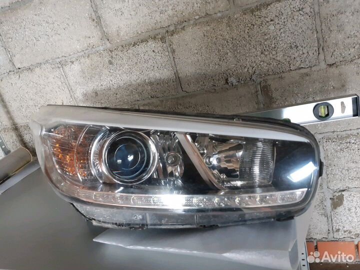 Фара правая на Кия Сидд