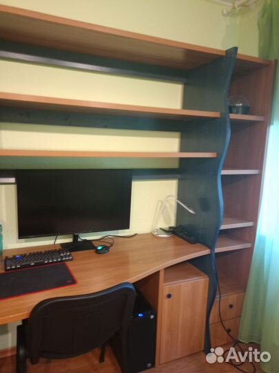 Детская стенка со столом