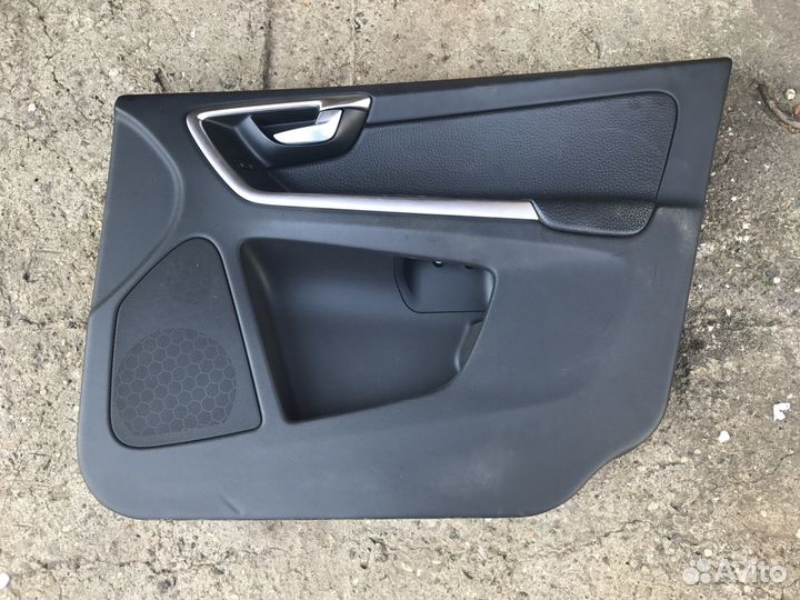 Volvo xc 60 декоративная обшивка двери