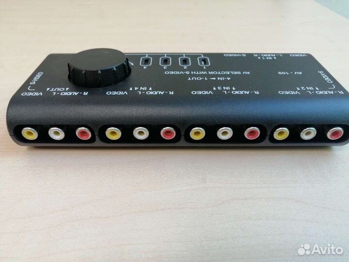 AV коммутатор (switch) тюльпан, S-video 4in 1out