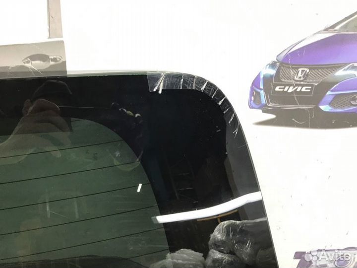 Стекло крышки багажника Honda Cr-V 4