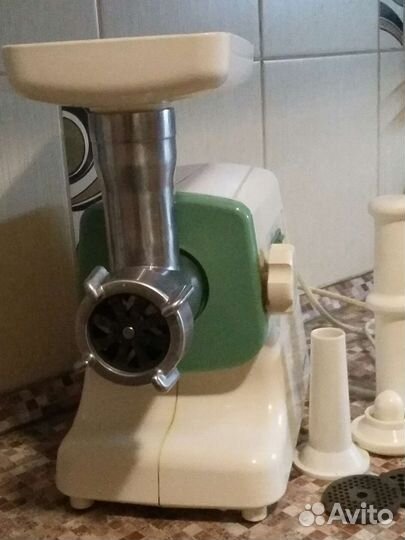 Мясорубка электрическая Binatone