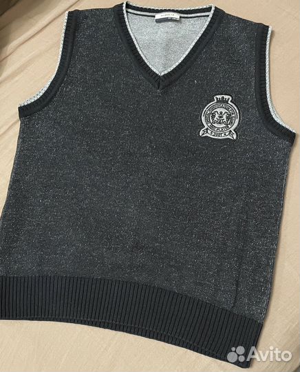 Жилет на мальчика рост 128