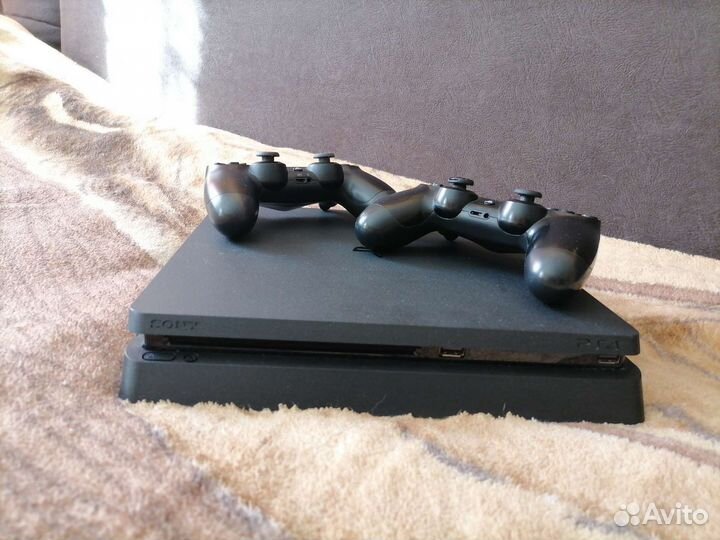 Sony Playstation 4 Slim