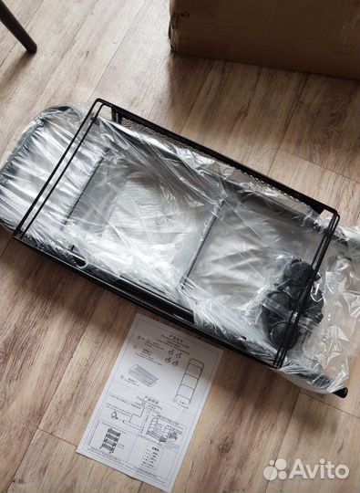 Этажерка металлическая на колесиках. Новая