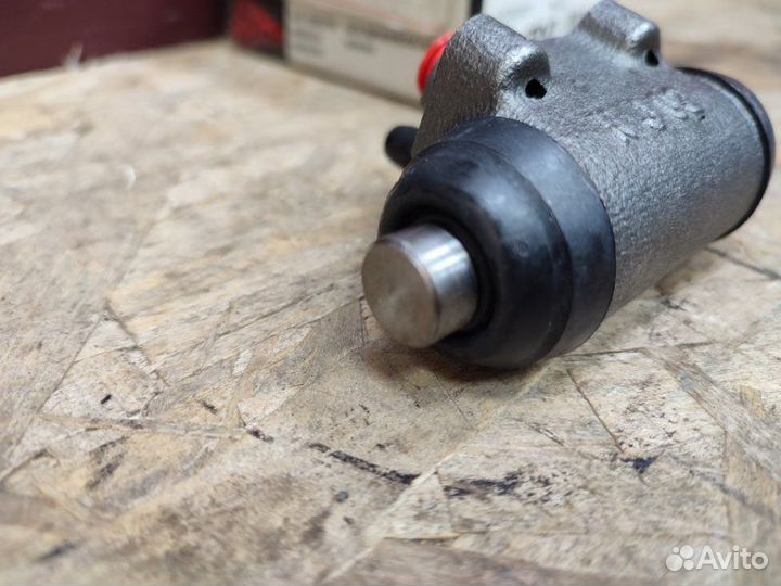 Тормозной цилиндр Renault Logan