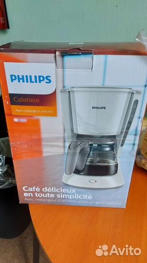 Кофеварка капельная новая Philips HD7461