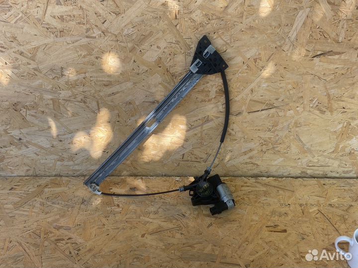 Стеклоподьемник передний правый Mazda demio DY3W