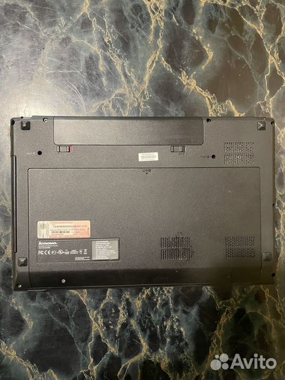 Lenovo AMD A6-2.7GHZ/8gb RAM / SSD+HDD