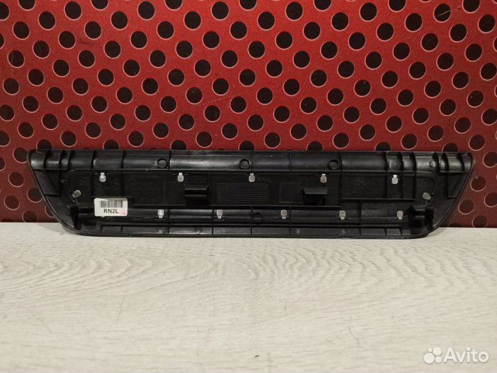 Накладка на порог салона Hyundai Santa Fe 2.2