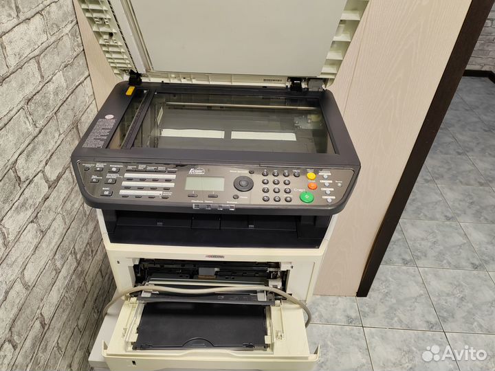 Продам мфу kyocera