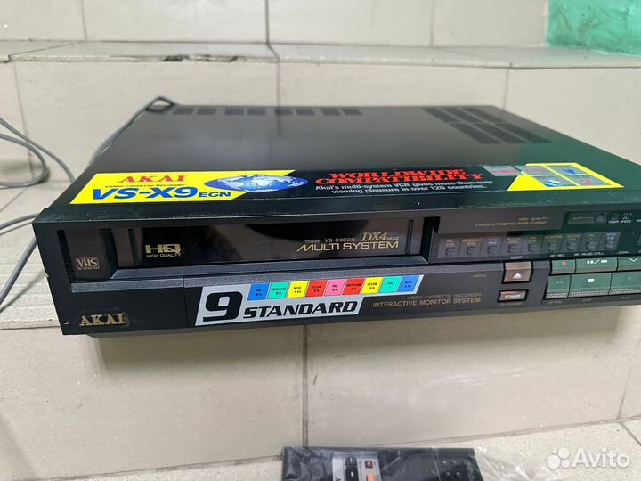 Видеомагнитофон akai